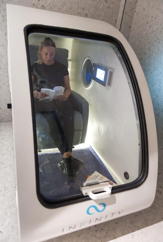 HYPERBARIC-OXYGEN-CHAMBER​